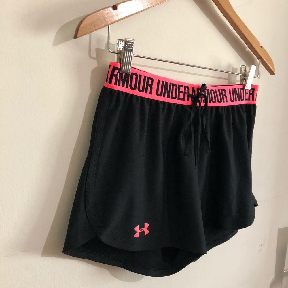 Under Armour | 🏃🏻♀️Shorts - Picture 2 of 5
